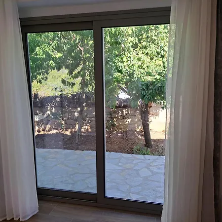 Dea's Garden Appartement *