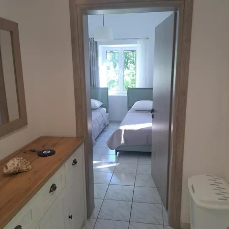 Dea's Garden * Himarë