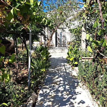 דירה Dea's Garden הימארה